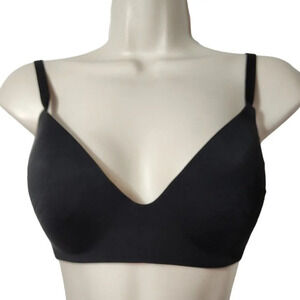 Victorias Secret T-shirt Lightly Lined Wireless Bra Women Size 32DD Black